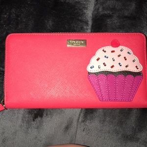 Kate Spade ♠️ Cupcake Wallet